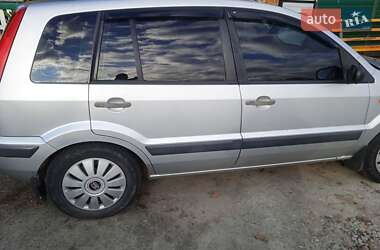 Хетчбек Ford Fusion 2009 в 
