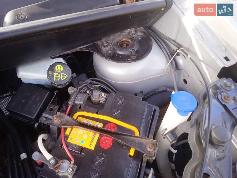 Хэтчбек Ford Fusion 2009 в Звягеле фото 8 Хэтчбек Ford Fusion 2009 в Звягеле