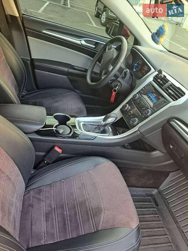 Седан Ford Fusion 2014 в Києві фото 14 Седан Ford Fusion 2014 в Києві