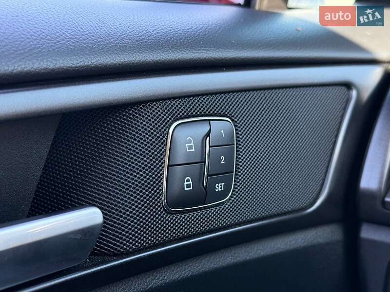 Седан Ford Fusion 2017 в Киеве фото 20 Седан Ford Fusion 2017 в Киеве