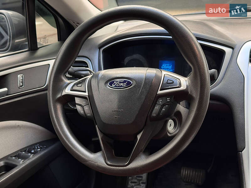 Седан Ford Fusion 2016 в Киеве