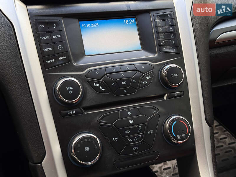 Седан Ford Fusion 2016 в Киеве