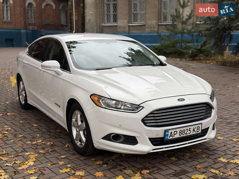 Седан Ford Fusion 2013 в Сумах