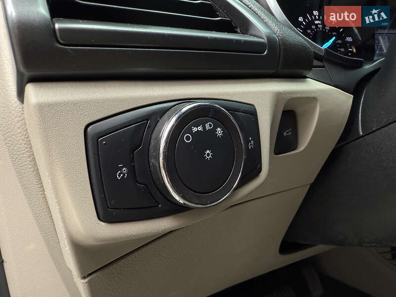 Седан Ford Fusion 2019 в Івано-Франківську