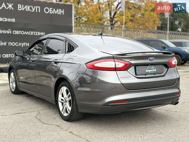 Седан Ford Fusion 2015 в Харкові