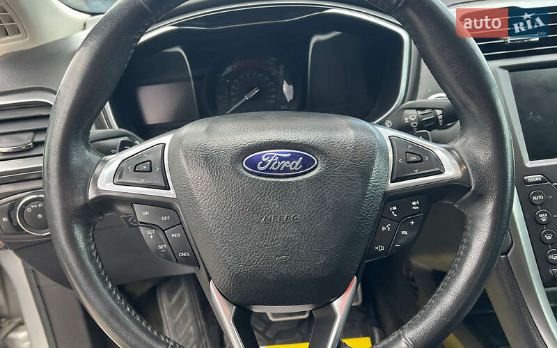 Седан Ford Fusion 2015 в Коломые