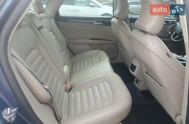 Седан Ford Fusion 2019 в 
