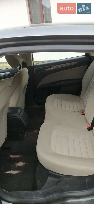 Седан Ford Fusion 2020 в Бродах