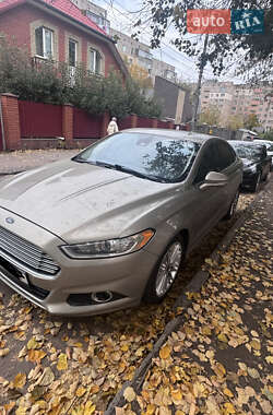 Седан Ford Fusion 2014 в 