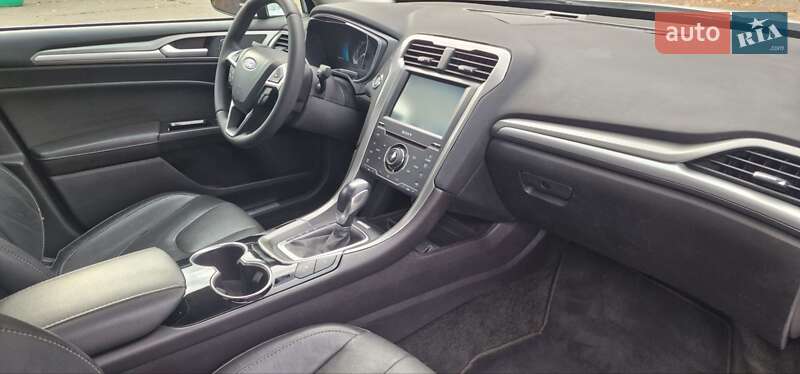 Седан Ford Fusion 2015 в Одессе