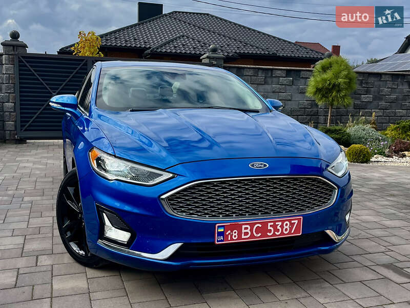 Ford Fusion 2020