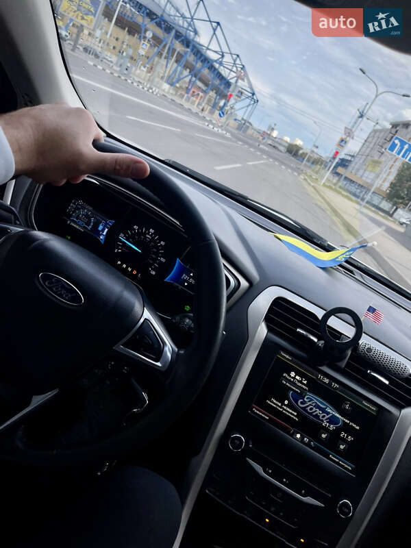 Седан Ford Fusion 2014 в Харкові