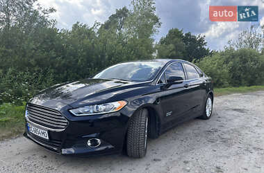 Седан Ford Fusion 2016 в Львові