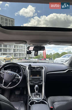 Седан Ford Fusion 2016 в  фото 8 Седан Ford Fusion 2016 в
