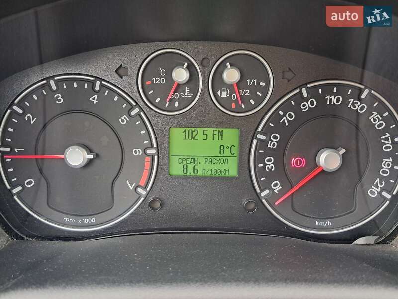 Хетчбек Ford Fusion 2008 в Києві