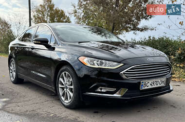 Седан Ford Fusion 2017 в 