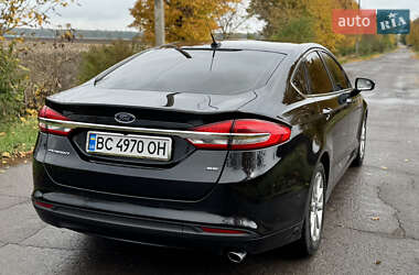 Седан Ford Fusion 2017 в 