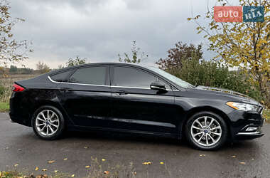 Седан Ford Fusion 2017 в 