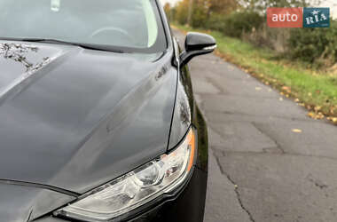 Седан Ford Fusion 2017 в 