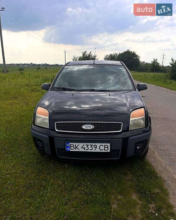 Хэтчбек Ford Fusion 2008 в Ровно