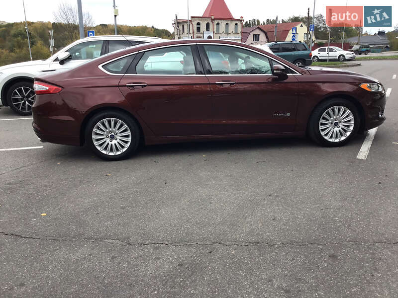 Седан Ford Fusion 2015 в Вінниці
