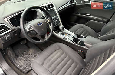 Седан Ford Fusion 2012 в 