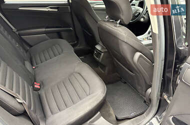Седан Ford Fusion 2012 в 