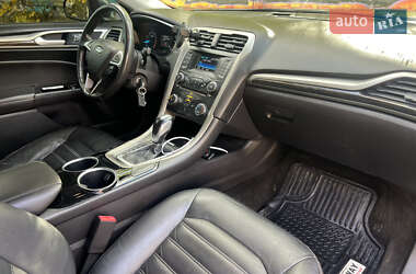 Седан Ford Fusion 2013 в Львові
