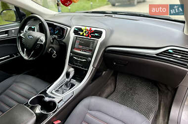 Седан Ford Fusion 2014 в 