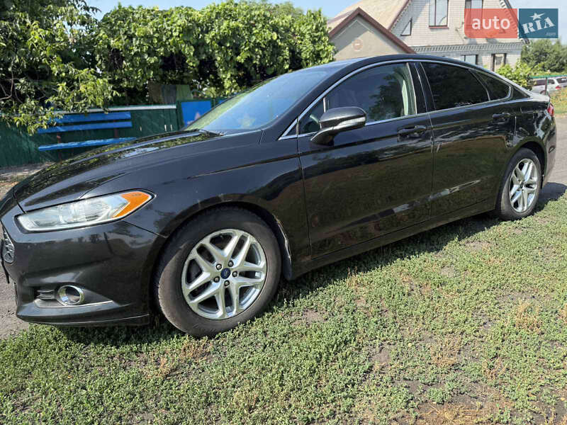 Седан Ford Fusion 2013 в Днепре