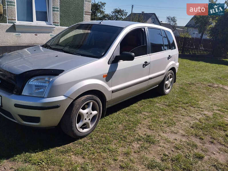 Хэтчбек Ford Fusion 2003 в Львове