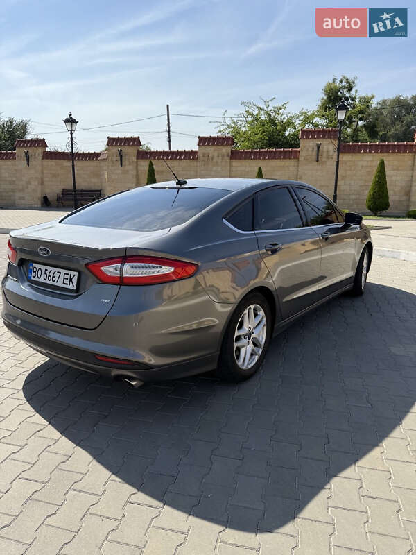 Седан Ford Fusion 2013 в Ізмаїлі