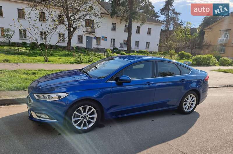 Седан Ford Fusion 2016 в Киеве фото 5 Седан Ford Fusion 2016 в Киеве