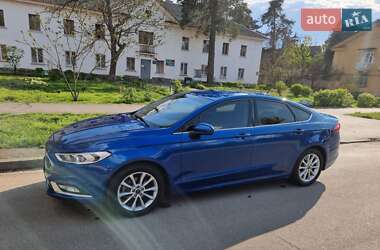 Седан Ford Fusion 2016 в 