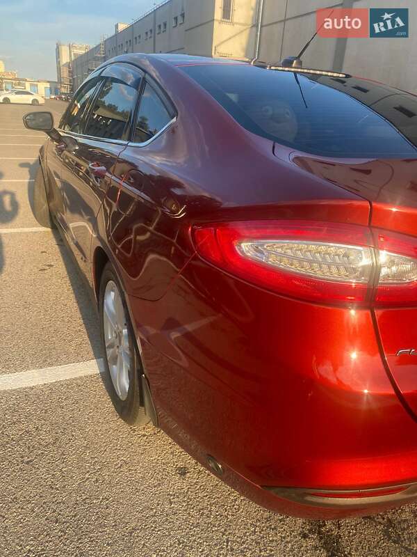 Седан Ford Fusion 2014 в Києві фото 3 Седан Ford Fusion 2014 в Києві