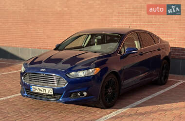 Седан Ford Fusion 2014 в 
