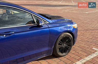 Седан Ford Fusion 2014 в 