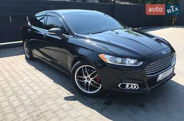 Седан Ford Fusion 2014 в 
