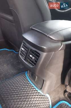 Седан Ford Fusion 2014 в 