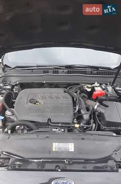 Седан Ford Fusion 2014 в 
