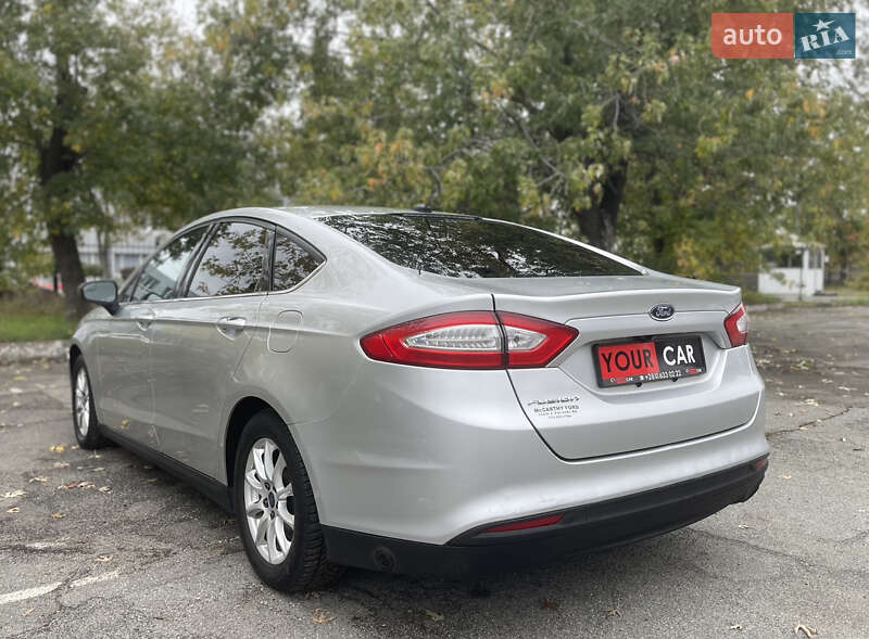 Седан Ford Fusion 2016 в Киеве фото 12 Седан Ford Fusion 2016 в Киеве
