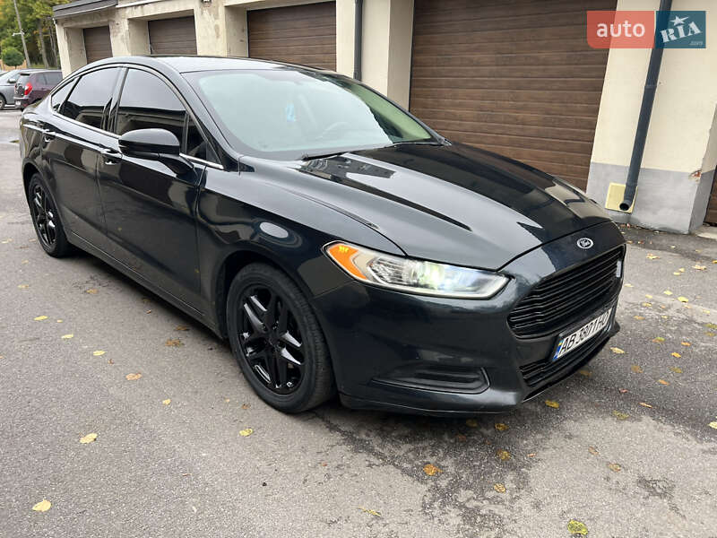 Седан Ford Fusion 2014 в Вінниці