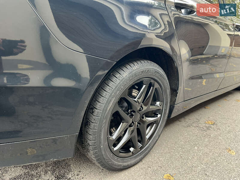 Седан Ford Fusion 2014 в Вінниці
