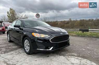 Седан Ford Fusion 2019 в Ивано-Франковске