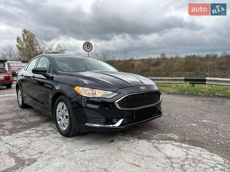 Ford Fusion 2019