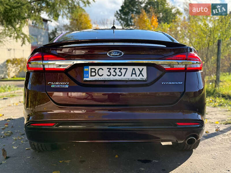Седан Ford Fusion 2016 в Львові