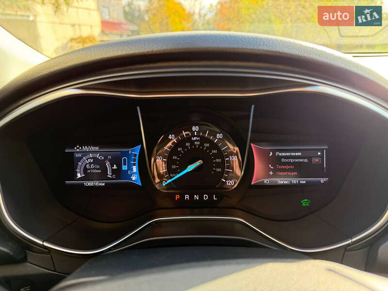 Седан Ford Fusion 2016 в Львові