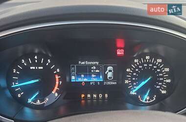 Седан Ford Fusion 2013 в Умани