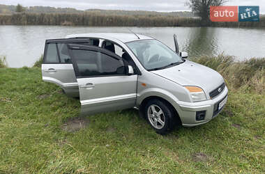 Хетчбек Ford Fusion 2011 в 