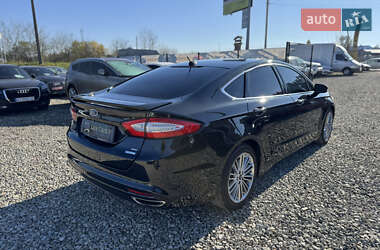 Седан Ford Fusion 2015 в 